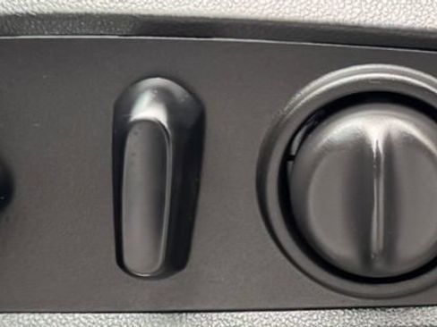 Used 2020 Chevrolet Equinox Premier AWD/4WD image 24