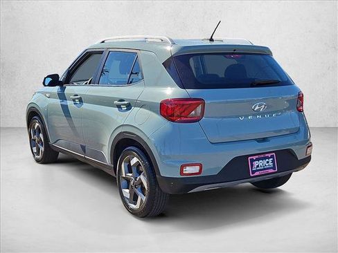 Certified 2025 Hyundai Venue SEL image 8