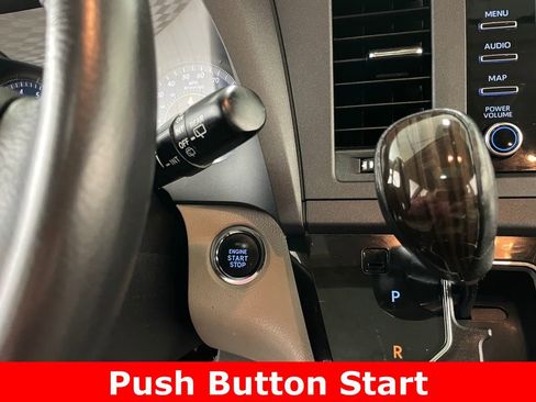 Used 2018 Toyota Sienna XLE Premium AWD/4WD image 8