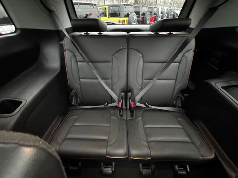 Used 2023 GMC Acadia AT4 w/ Technology Package image 37