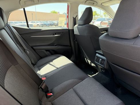 Used 2025 Toyota Camry LE FWD image 33