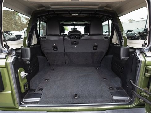 Used 2023 Jeep Wrangler Freedom Edition image 32