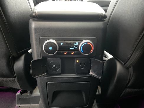Used 2023 Ford Explorer Limited w/ Limited Technology Package AWD/4WD image 34