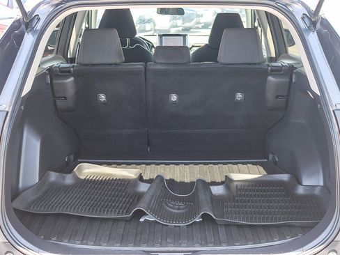 Used 2023 Toyota RAV4 LE AWD/4WD image 26
