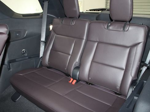 New 2026 Ford Explorer Platinum RWD image 27