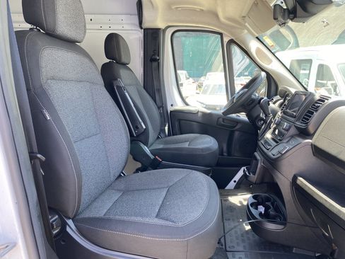 Used 2024 RAM ProMaster 2500 w/ Safety Group FWD image 20