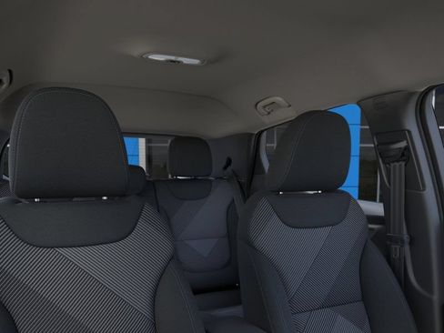 New 2027 Chevrolet Bolt LT w/ Comfort Package FWD image 24