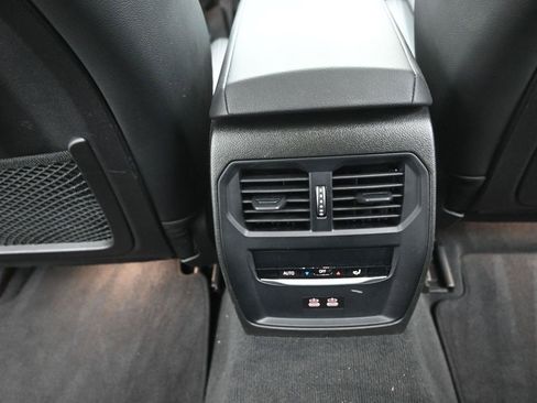 Used 2022 BMW 330i Sedan image 10