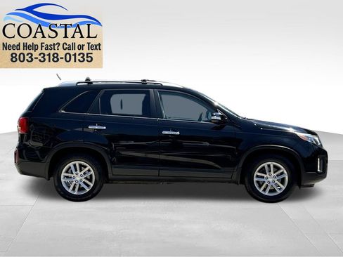Used 2014 Kia Sorento LX FWD image 6