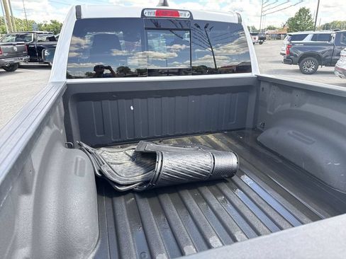 Used 2022 RAM 1500 Limited AWD/4WD image 17