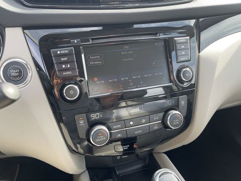 Used 2022 Nissan Rogue Sport SL image 13