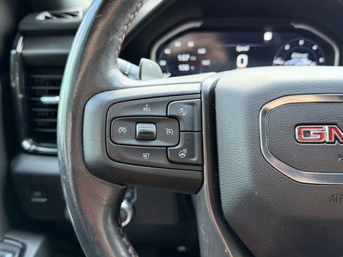 Used 2023 GMC Sierra 1500 AT4 w/ AT4 Premium Package AWD/4WD image 17