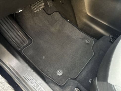 Used 2020 Chevrolet Equinox LS w/ LS Convenience Package image 36