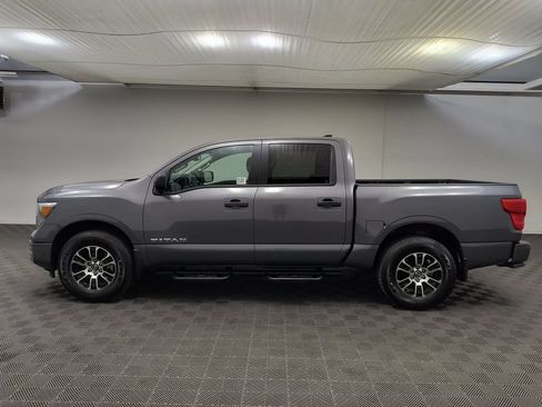 Used 2023 Nissan Titan SV w/ SV Convenience Package AWD/4WD image 2