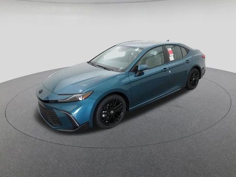 New 2026 Toyota Camry SE image 1
