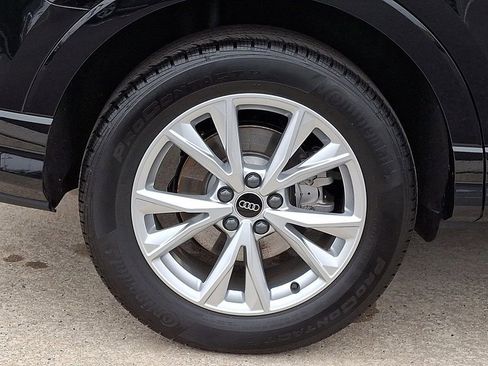 Certified 2025 Audi Q3 2.0T Premium Plus w/ Premium Plus Package image 8