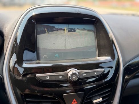 Used 2018 Chevrolet Spark LT FWD image 20