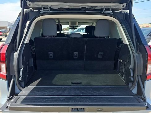 Used 2025 Ford Expedition Active AWD/4WD image 27