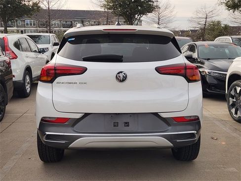 Used 2020 Buick Encore GX Essence w/ Experience Buick Package image 5