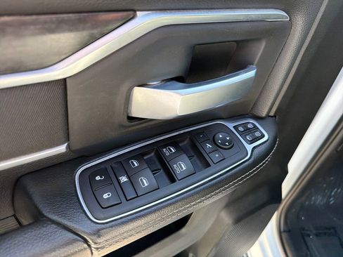 Used 2024 RAM 2500 Big Horn AWD/4WD image 21