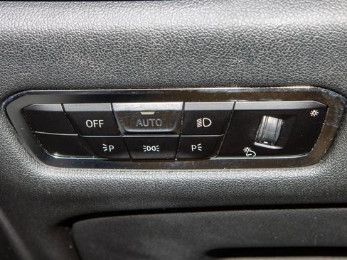 Used 2023 BMW X5 M50i w/ Executive Package image 27