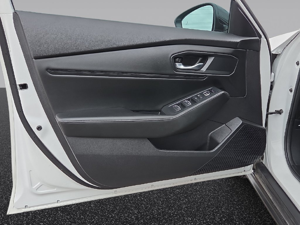 Used 2025 Honda Accord Sport image 13