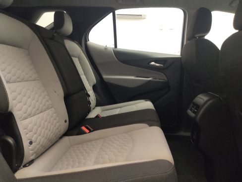 Used 2019 Chevrolet Equinox LS FWD image 19