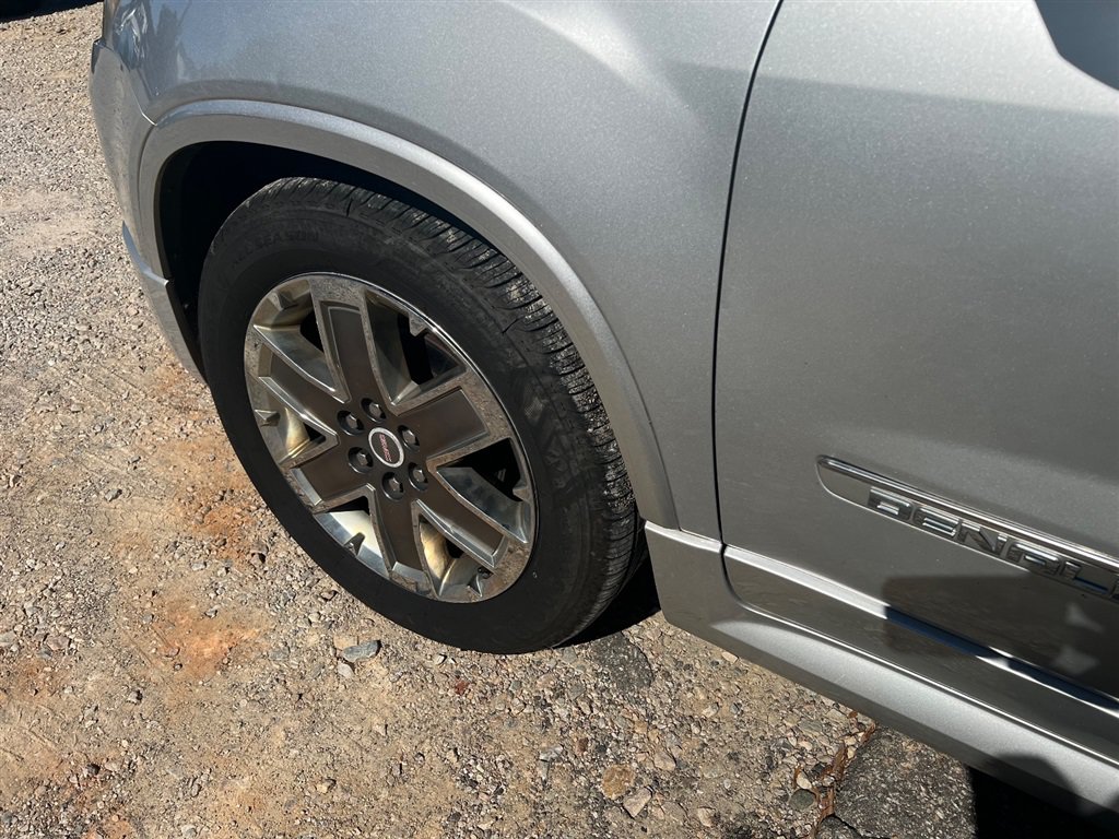 Used 2012 GMC Acadia Denali AWD/4WD image 21