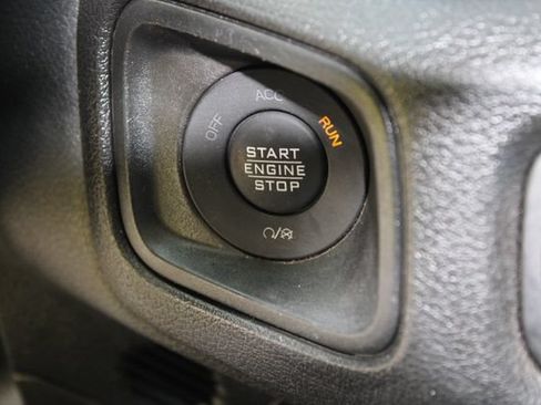 Used 2024 Jeep Wrangler Unlimited Sport AWD/4WD image 19