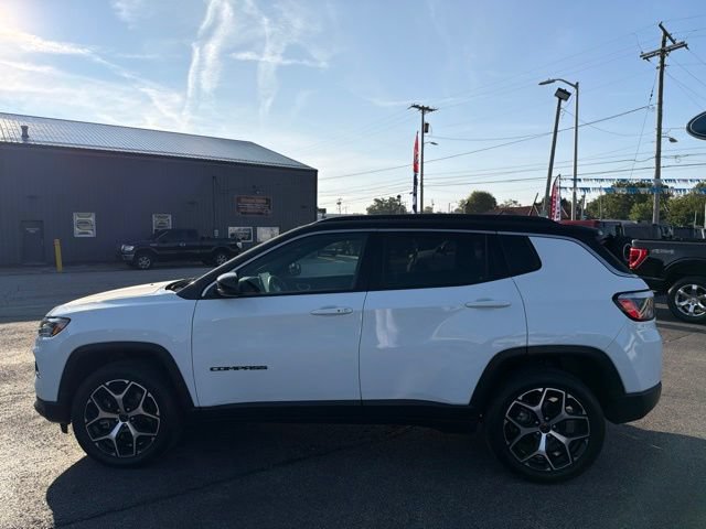Used 2025 Jeep Compass Limited AWD/4WD image 8