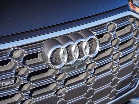 Used 2023 Audi SQ5 Premium Plus w/ Premium Plus Package image 35