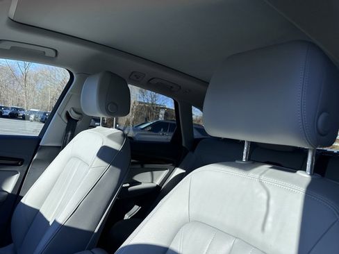 Used 2019 Audi Q5 2.0T Premium w/ Convenience Package image 15