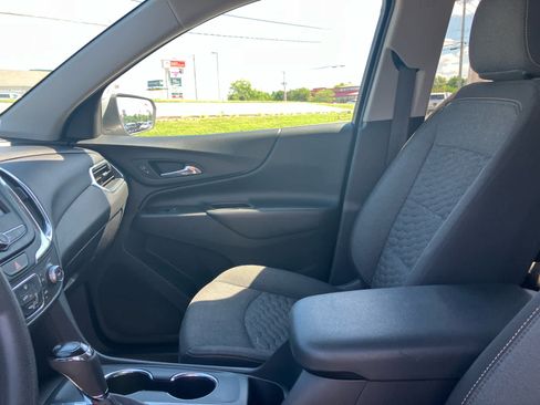 Used 2021 Chevrolet Equinox LT AWD/4WD image 10