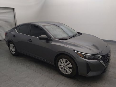 Used 2025 Nissan Sentra S image 11