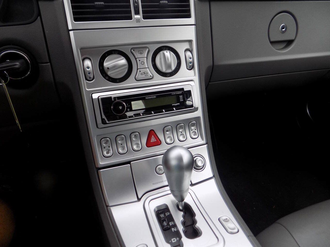 Used 2007 Chrysler Crossfire Limited RWD image 15