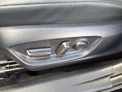 Used 2023 Toyota Camry SE image 15