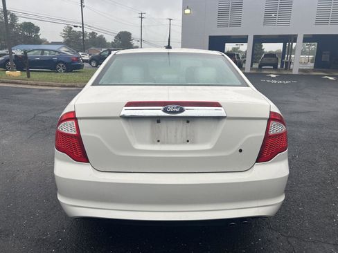 Used 2011 Ford Fusion SEL FWD image 4