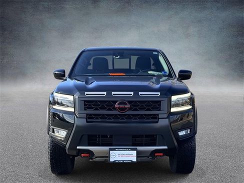 Used 2025 Nissan Frontier PRO-4X w/ Tow Package image 8