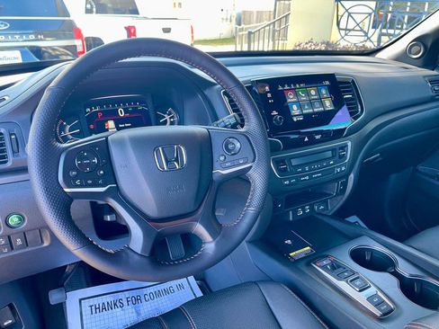 Used 2024 Honda Passport TrailSport image 13