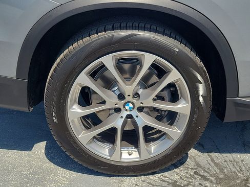 Used 2024 BMW X5 sDrive40i w/ Parking Assistance Package RWD image 6