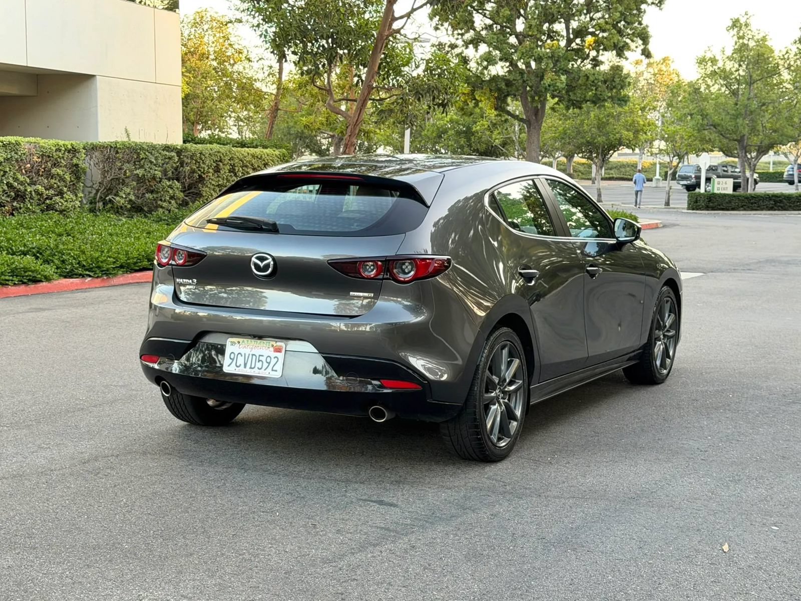 Used 2021 MAZDA MAZDA3 s AWD/4WD image 4
