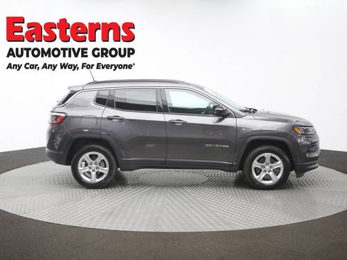 Used 2024 Jeep Compass Latitude AWD/4WD image 40