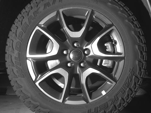 Used 2025 Jeep Compass Trailhawk AWD/4WD image 13