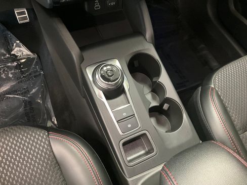 Used 2024 Ford Escape ST-Line w/ Tech Pack #1 AWD/4WD image 17
