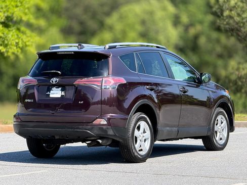 Used 2018 Toyota RAV4 LE w/ All Weather Liner Package FWD image 11