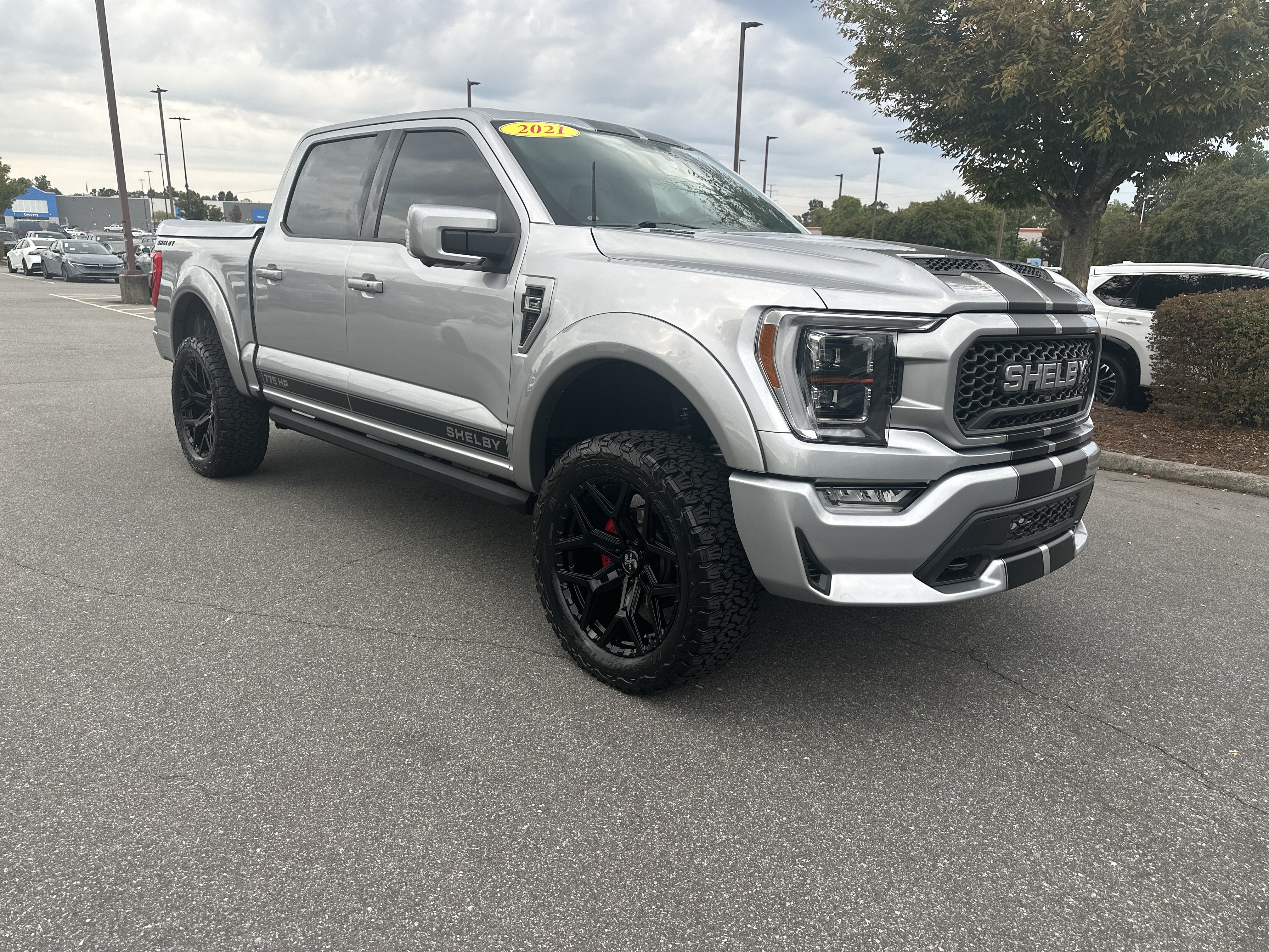 Used 2021 Ford F150 Lariat w/ Equipment Group 502A High AWD/4WD image 3