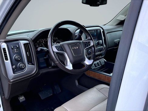 Used 2018 GMC Sierra 1500 SLT w/ SLT Premium Package AWD/4WD image 15
