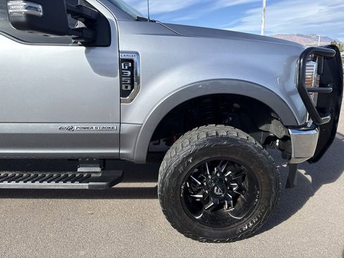 Used 2021 Ford F350 Lariat w/ Lariat Ultimate Package image 32