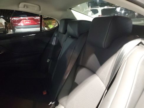 Used 2020 Lexus ES 350 w/ Premium Package image 11