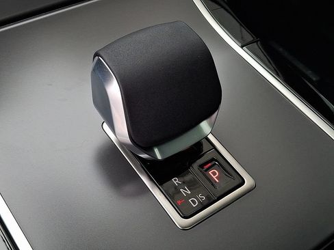 New 2026 Land Rover Range Rover Velar S AWD/4WD image 13